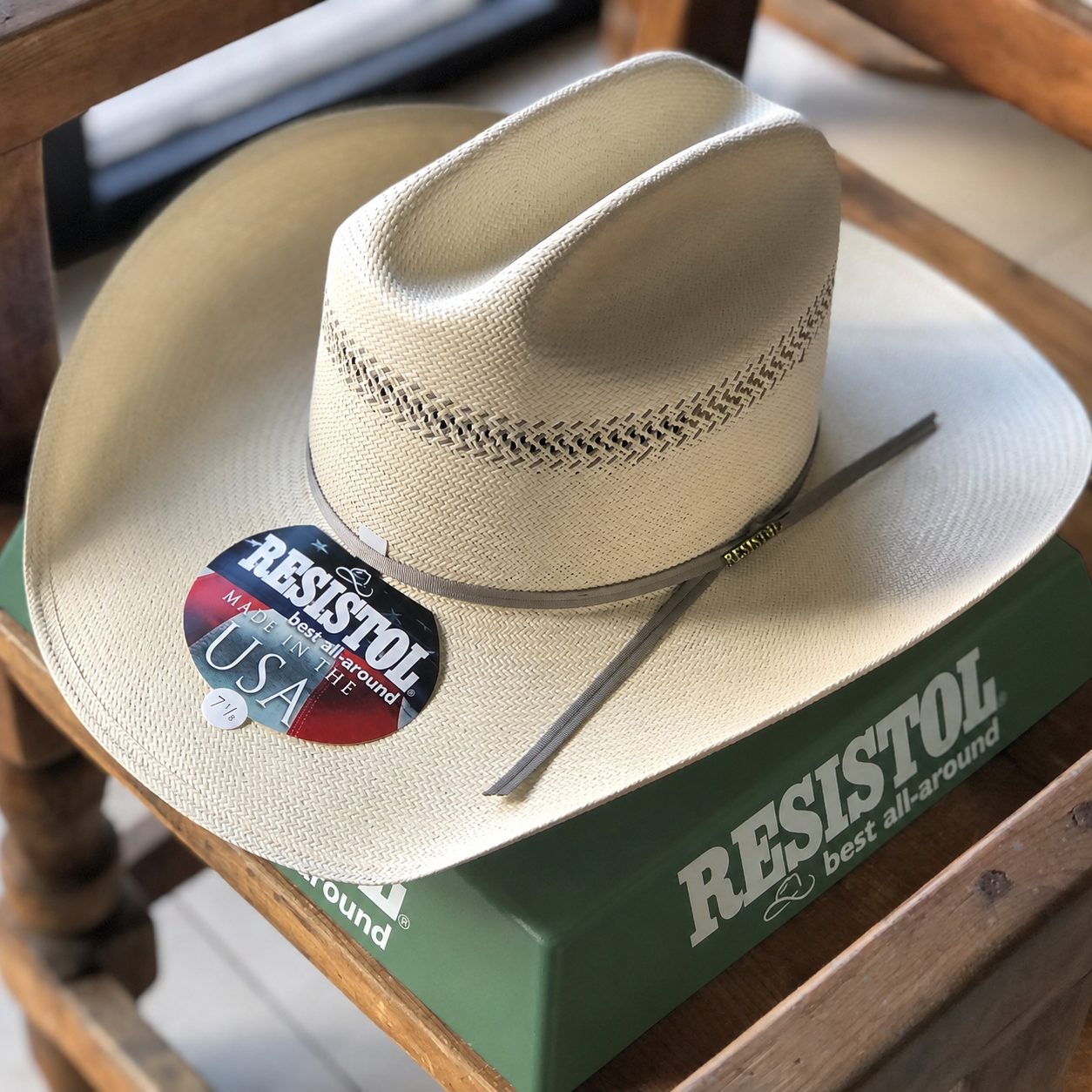 Resistol Men's 20X Wildfire Straw Hat. Natural Tan-Grey Band